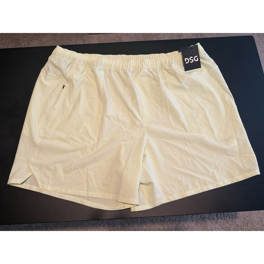 DSG Mens XL Performance Athletic Shorts Green Zip Pocket Running Training NWT